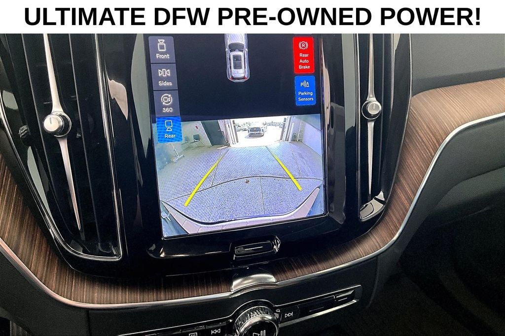 2023 Volvo XC60 B5 Plus Bright Theme