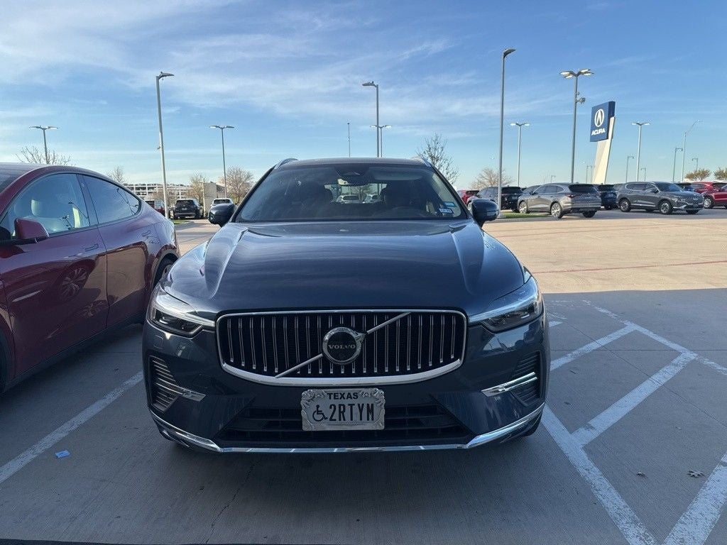 2023 Volvo XC60 B5 Plus Bright Theme