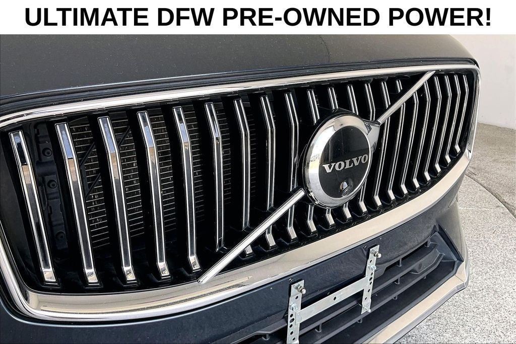 2023 Volvo XC60 B5 Plus Bright Theme