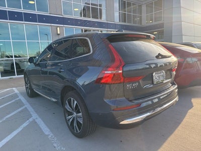 2023 Volvo XC60 B5 Plus Bright Theme