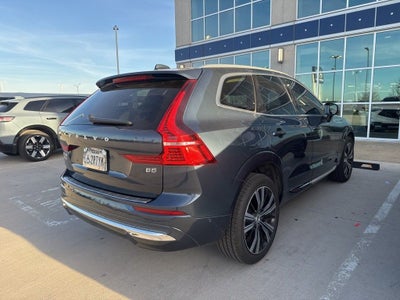 2023 Volvo XC60 B5 Plus Bright Theme