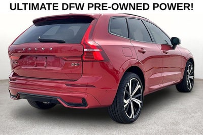2024 Volvo XC60 B5 Ultimate Dark Theme