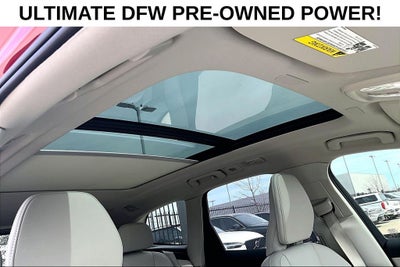 2024 Volvo XC60 B5 Ultimate Dark Theme