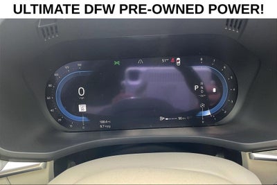 2024 Volvo XC60 B5 Ultimate Dark Theme