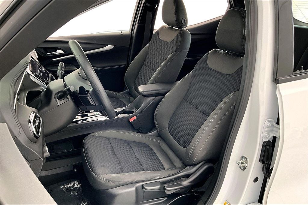 2023 Chevrolet Bolt EUV LT
