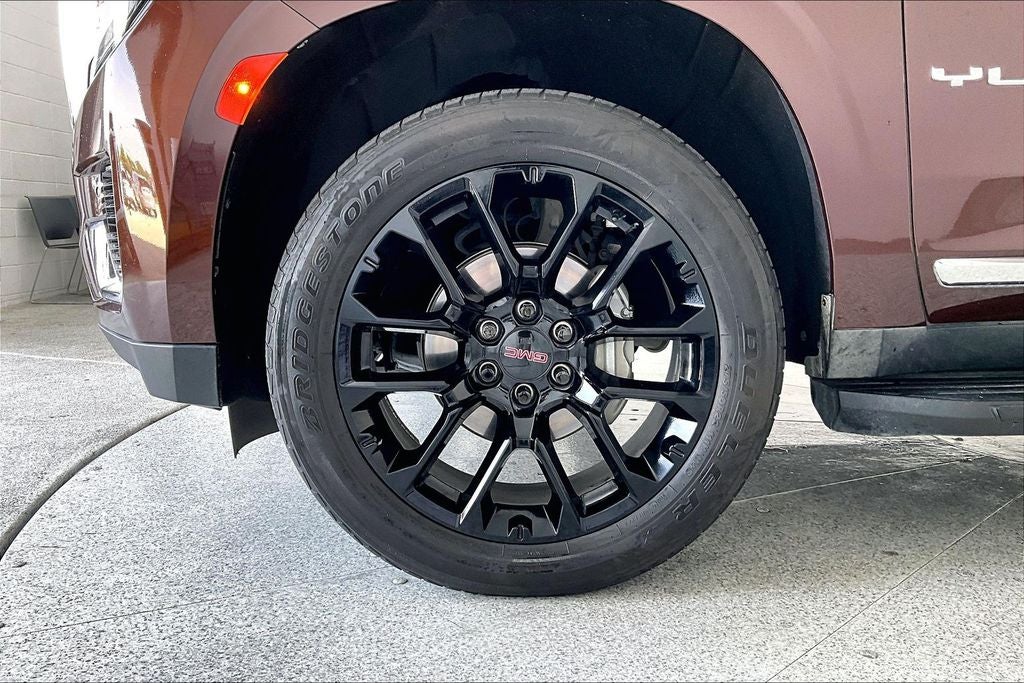 2022 GMC Yukon SLT