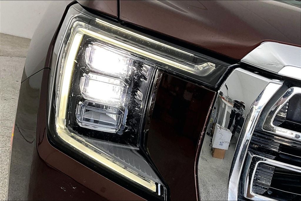 2022 GMC Yukon SLT