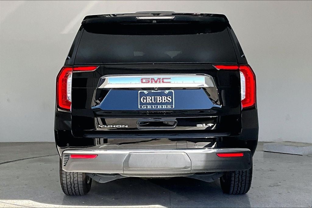 2023 GMC Yukon SLT