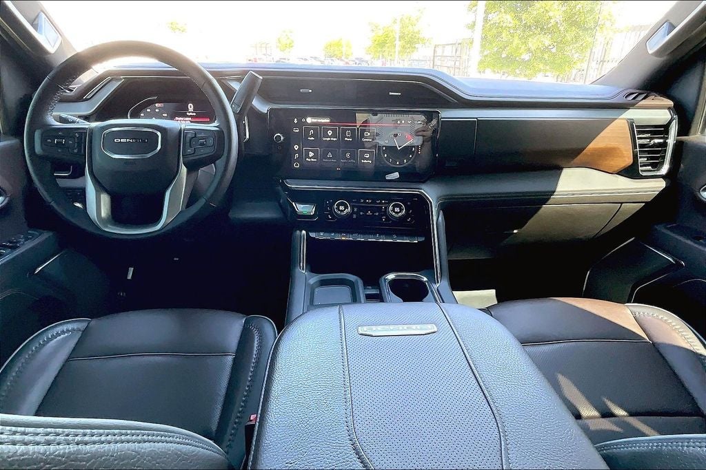 2024 GMC Sierra 2500HD Denali