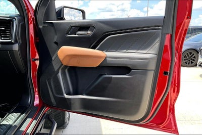 2024 GMC Canyon AT4