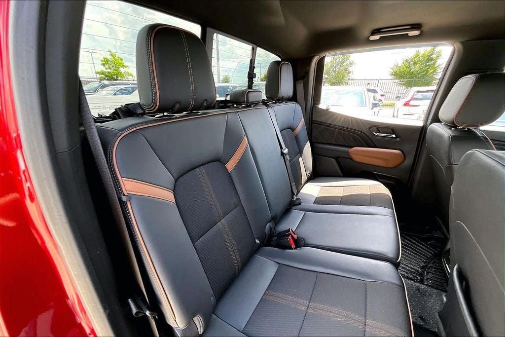2024 GMC Canyon AT4
