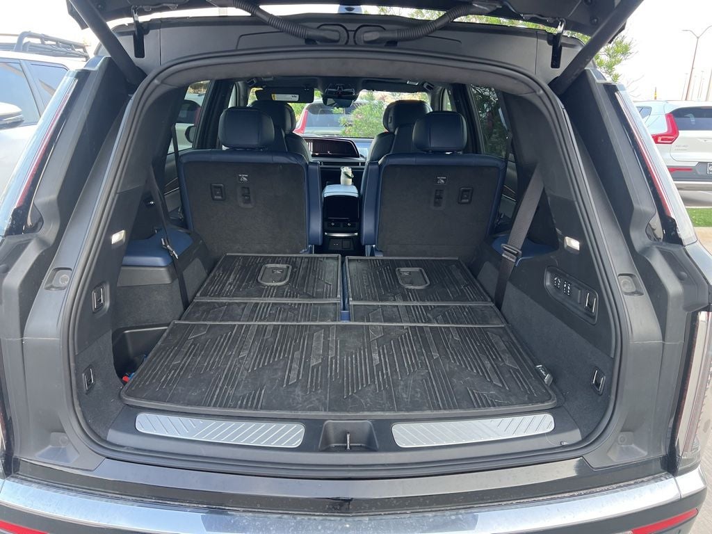 2026 Cadillac VISTIQ Premium Luxury