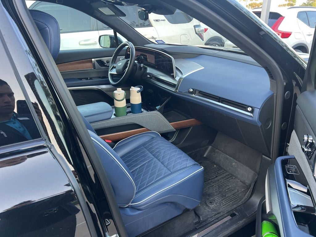 2026 Cadillac VISTIQ Premium Luxury