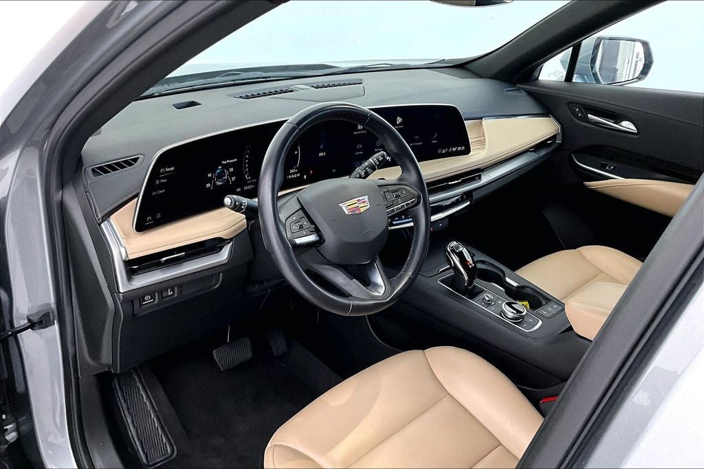 2025 Cadillac XT4 Premium Luxury