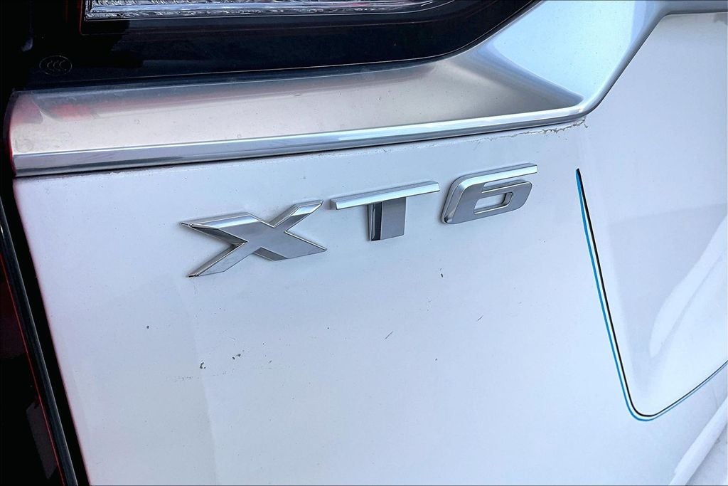 2022 Cadillac XT6 Premium Luxury