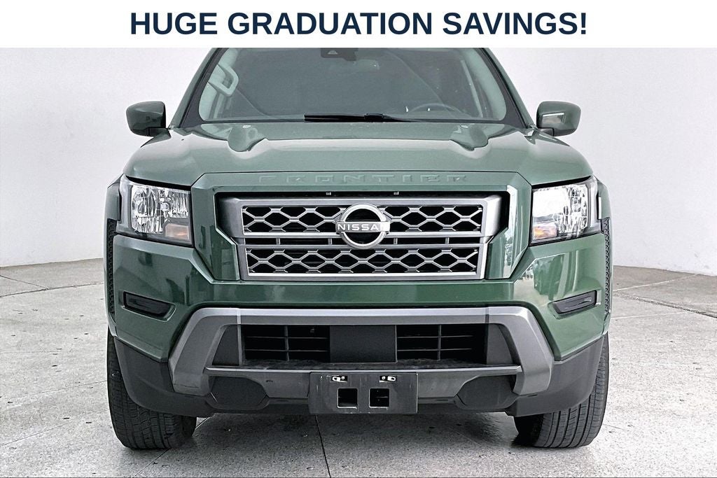 2022 Nissan Frontier SV