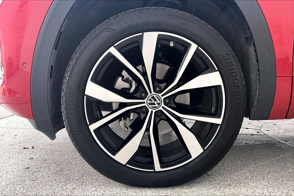 2024 Volkswagen Atlas 2.0T SEL Premium R-Line