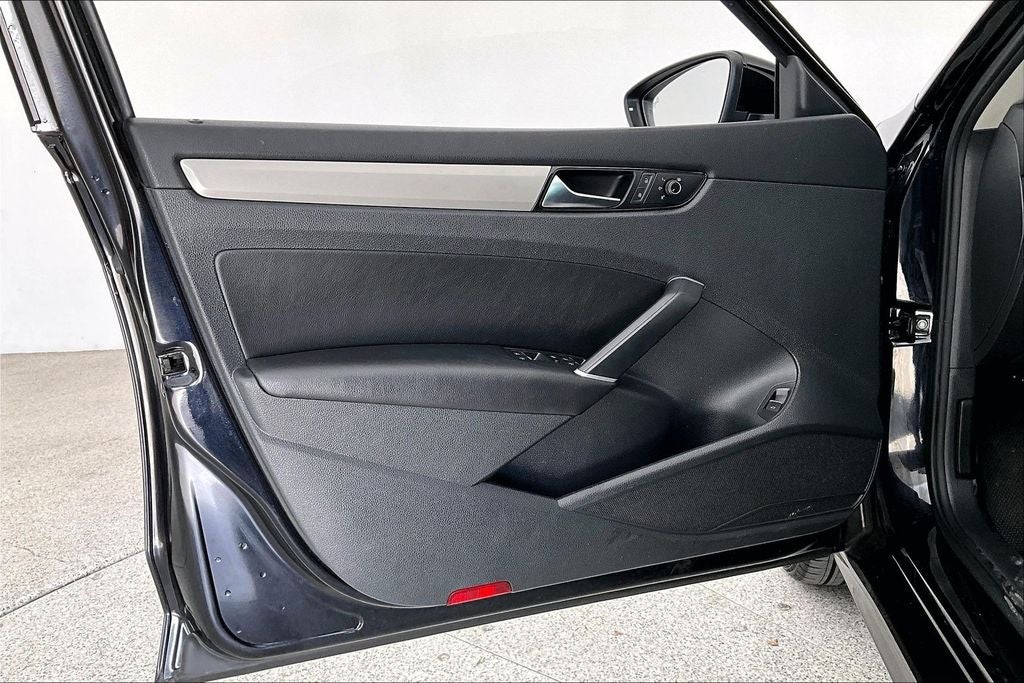 2022 Volkswagen Passat 2.0T SE