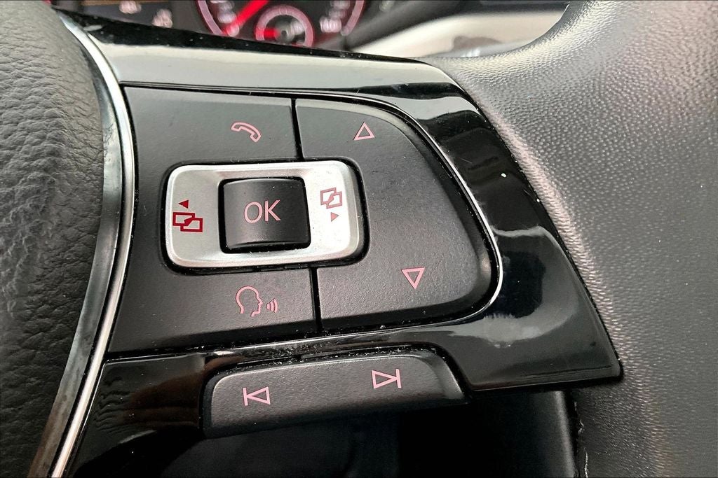 2022 Volkswagen Passat 2.0T SE