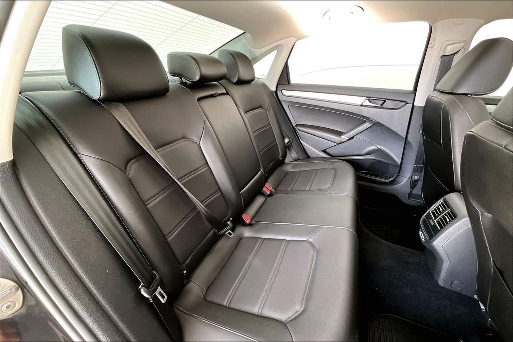 2022 Volkswagen Passat 2.0T SE