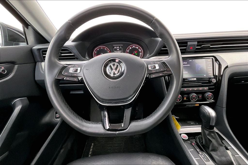 2022 Volkswagen Passat 2.0T SE