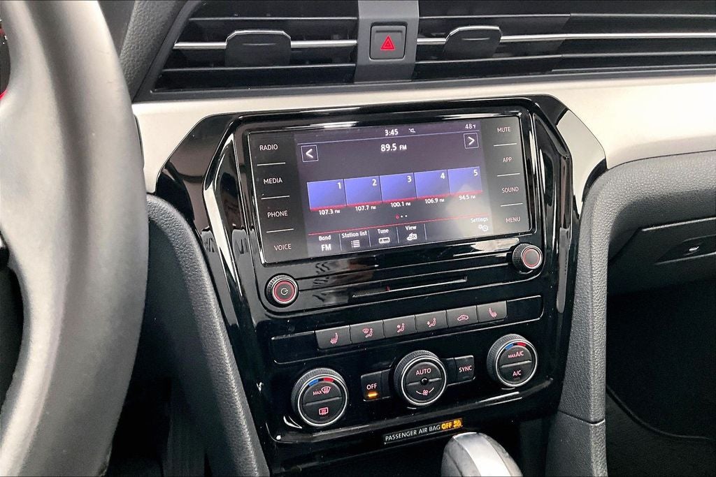 2022 Volkswagen Passat 2.0T SE