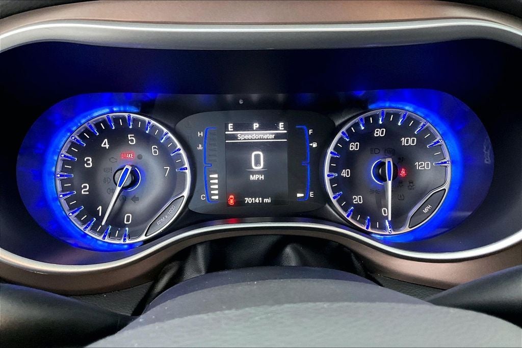 2023 Chrysler Voyager LX