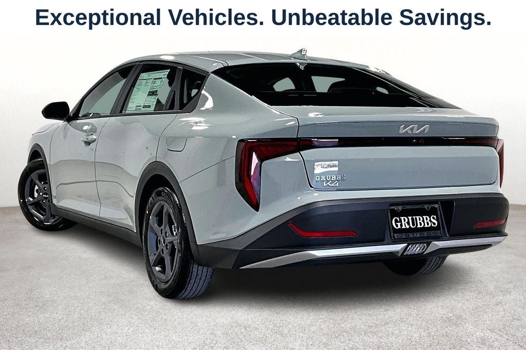 2026 Kia K4 LXS