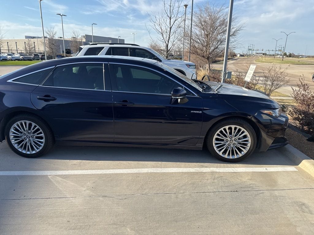 2021 Toyota Avalon Hybrid Limited