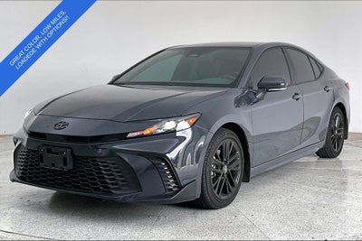 2025 Toyota Camry SE