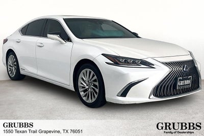 2020 Lexus ES 300h Ultra Luxury