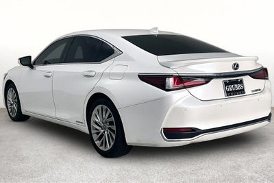 2020 Lexus ES 300h Ultra Luxury