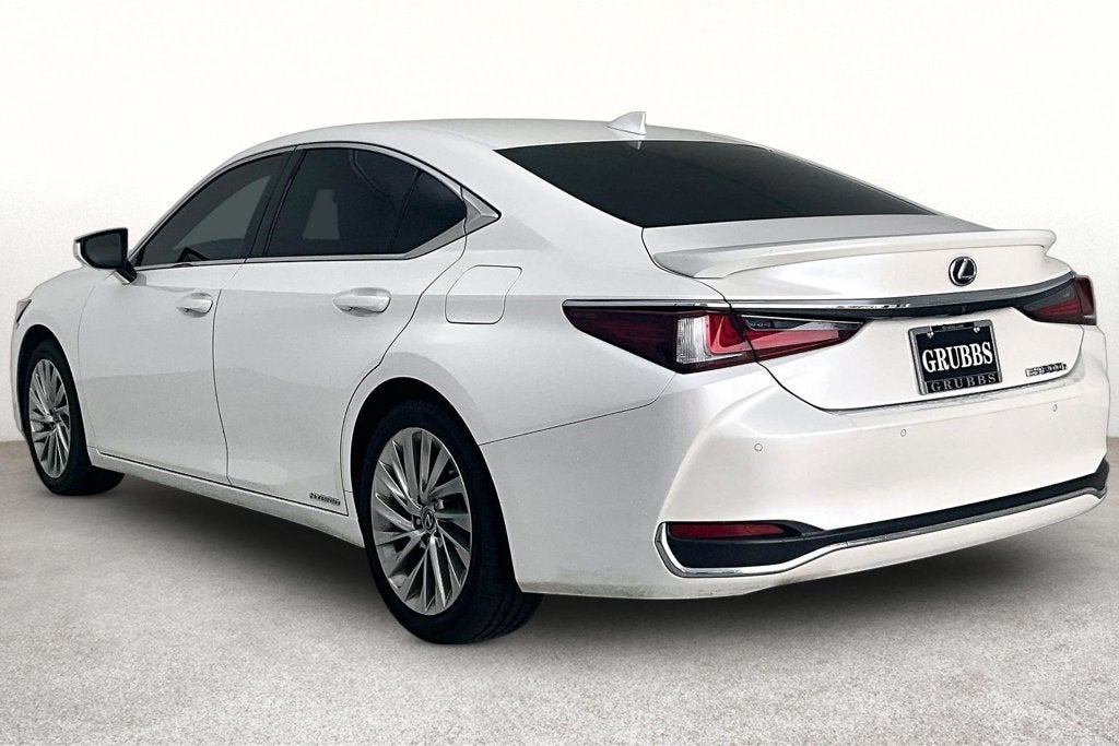 2020 Lexus ES 300h Ultra Luxury