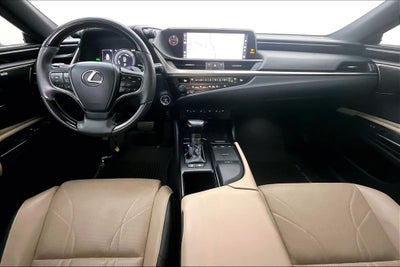 2020 Lexus ES 300h Ultra Luxury