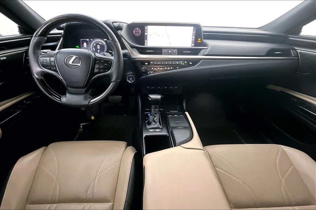2020 Lexus ES 300h Ultra Luxury