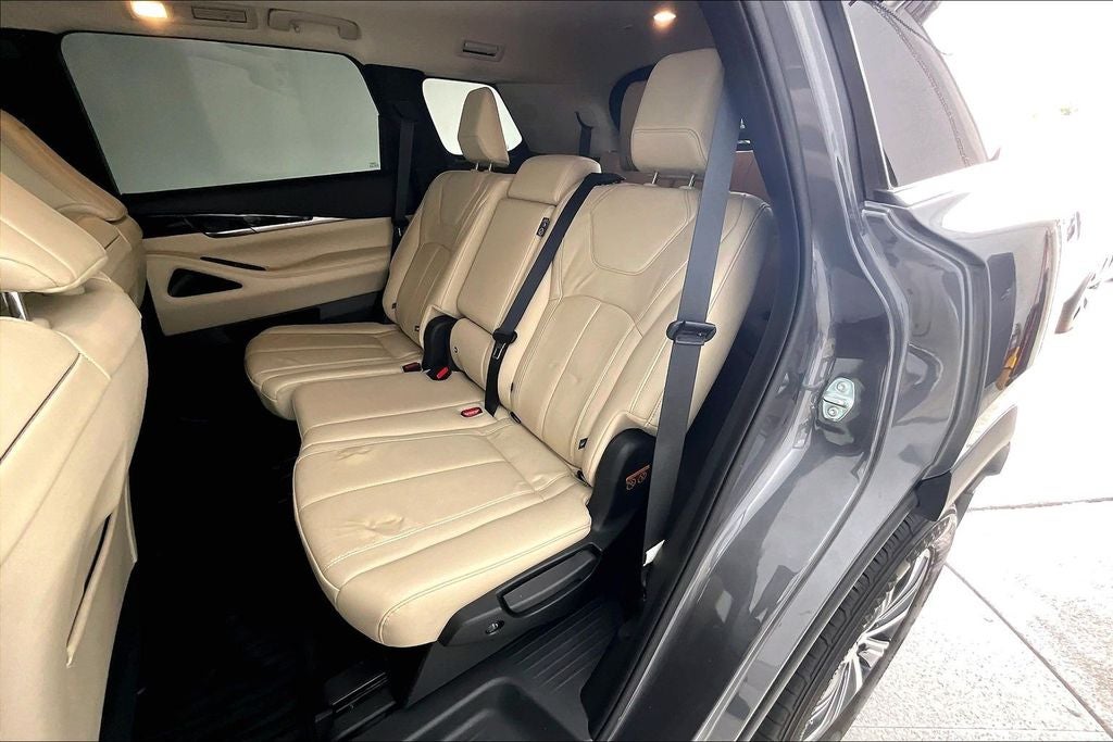 2025 INFINITI QX60 PURE