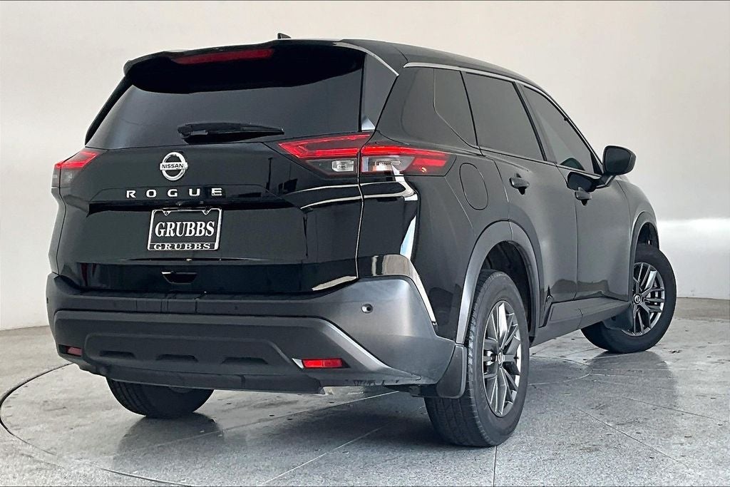 2021 Nissan Rogue S
