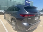 2020 Toyota Highlander Hybrid Platinum