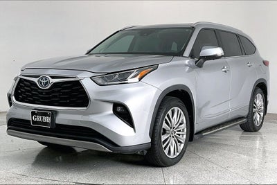 2023 Toyota Highlander Hybrid Platinum
