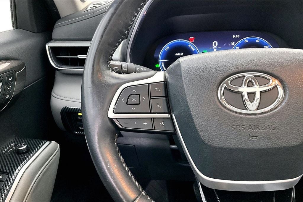2023 Toyota Highlander Hybrid Platinum