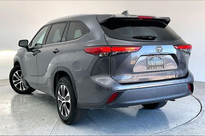 2021 Toyota Highlander Hybrid XLE
