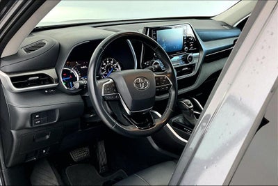 2021 Toyota Highlander Hybrid XLE
