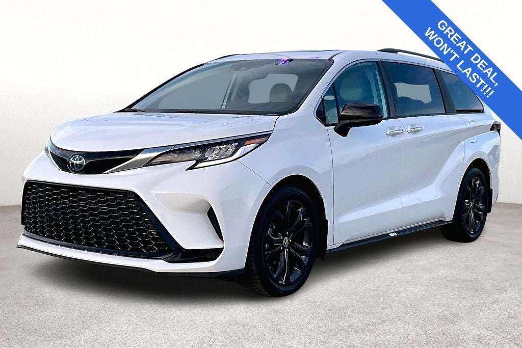 2024 Toyota Sienna XSE 8 Passenger
