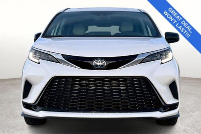 2024 Toyota Sienna XSE 8 Passenger