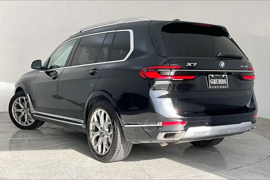 2025 BMW X7 xDrive40i