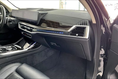 2025 BMW X7 xDrive40i