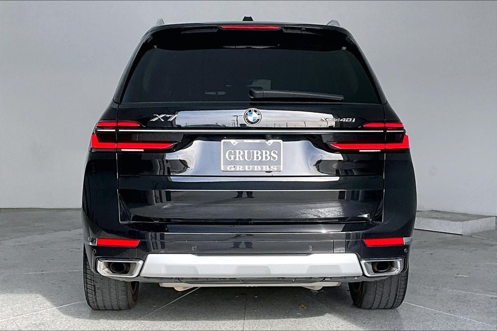 2025 BMW X7 xDrive40i
