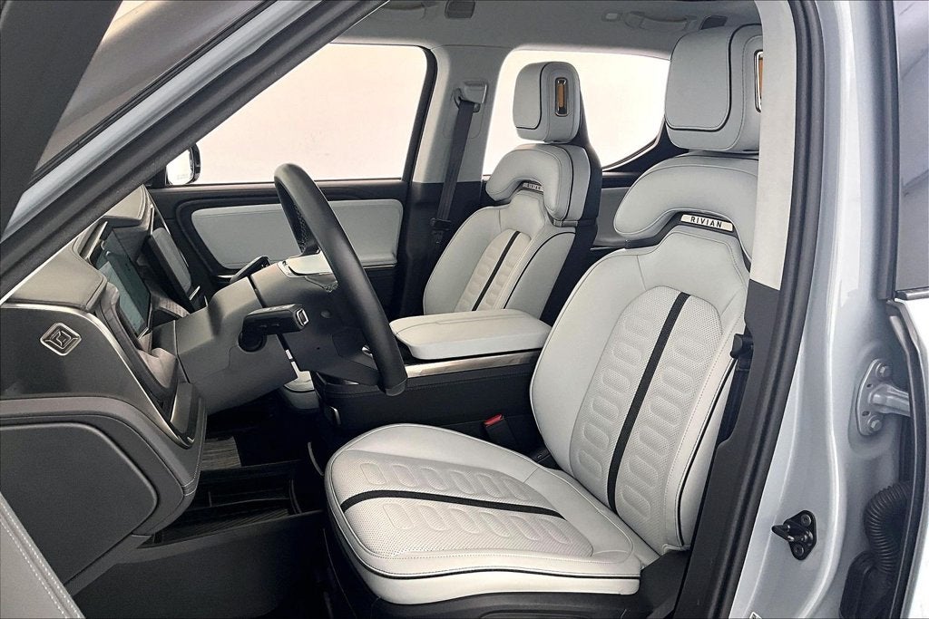 2025 Rivian R1T Adventure Dual Motor Large Pack