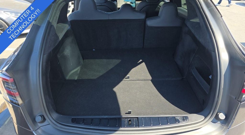 2023 Tesla Model X Standard Range