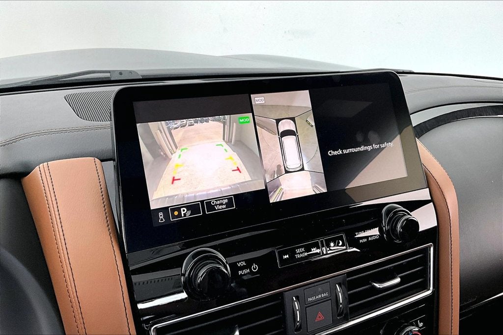 2023 INFINITI QX80 Sensory